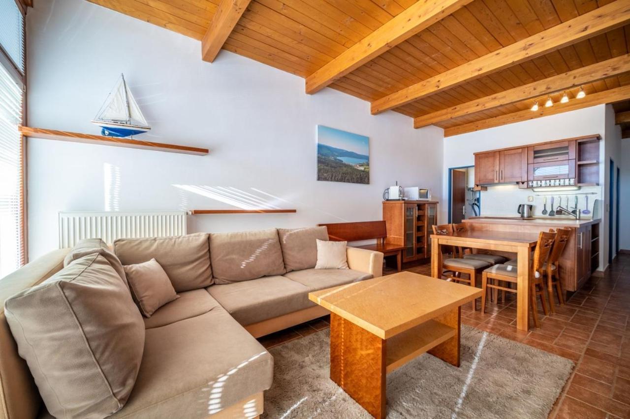 Apartment Doky D8 - Lipno Home Lipno nad Vltavou Exterior foto