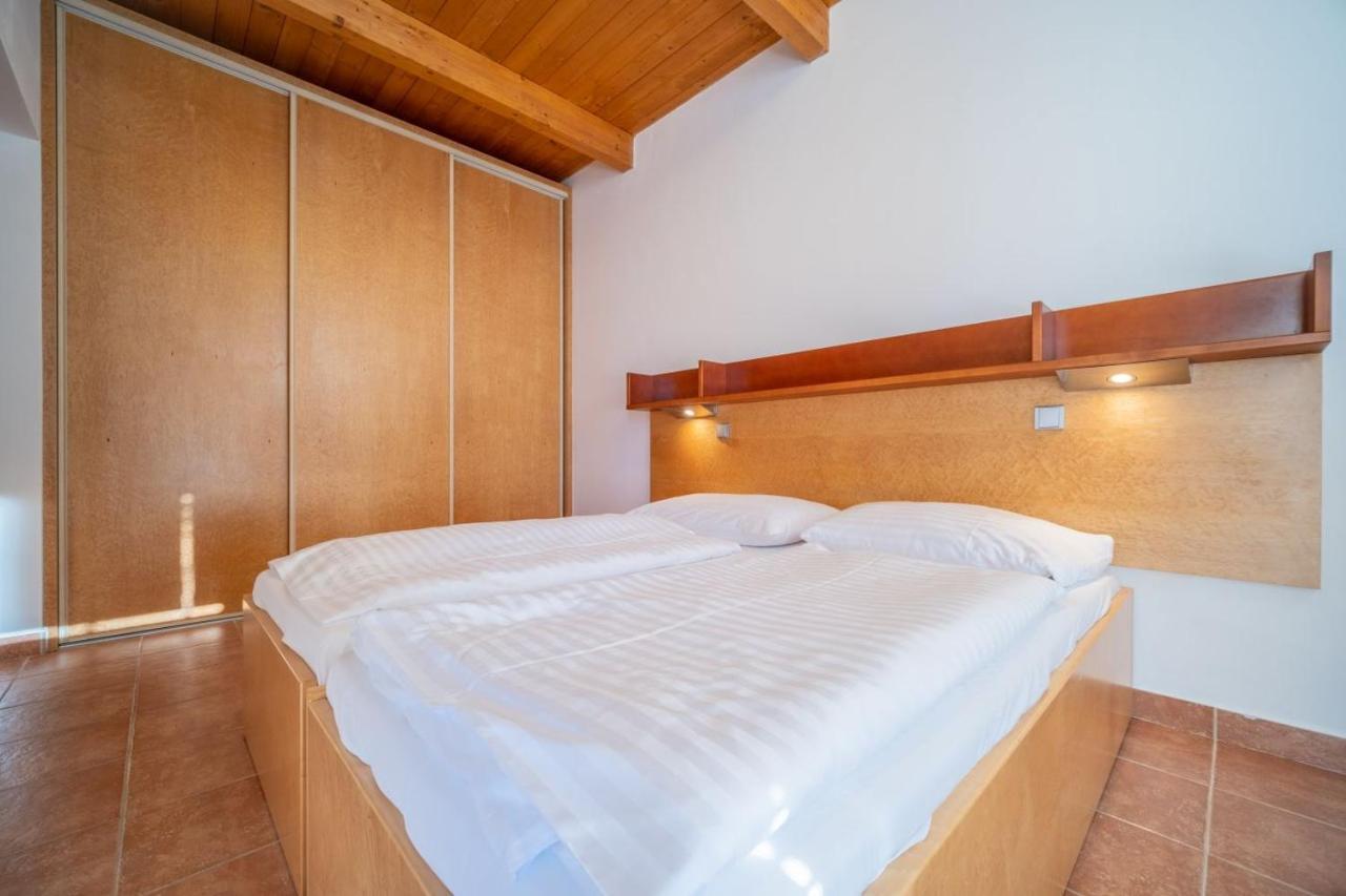 Apartment Doky D8 - Lipno Home Lipno nad Vltavou Exterior foto